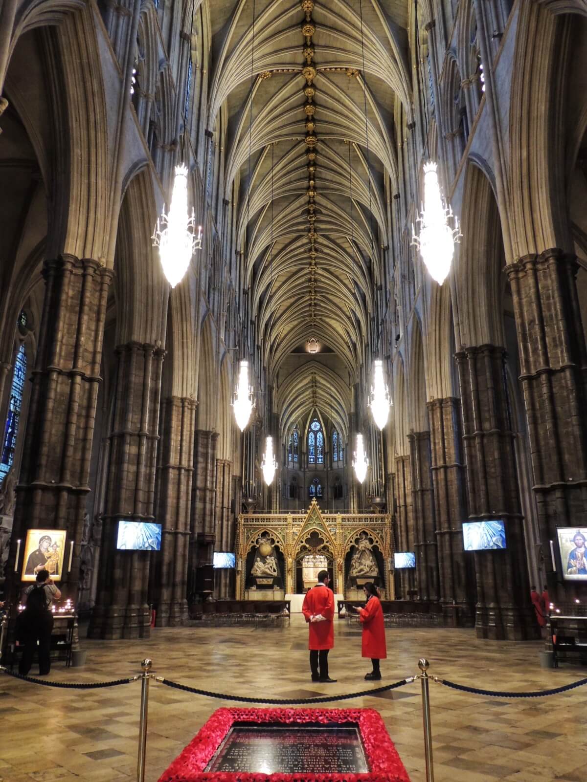 westminster abbey queen visit