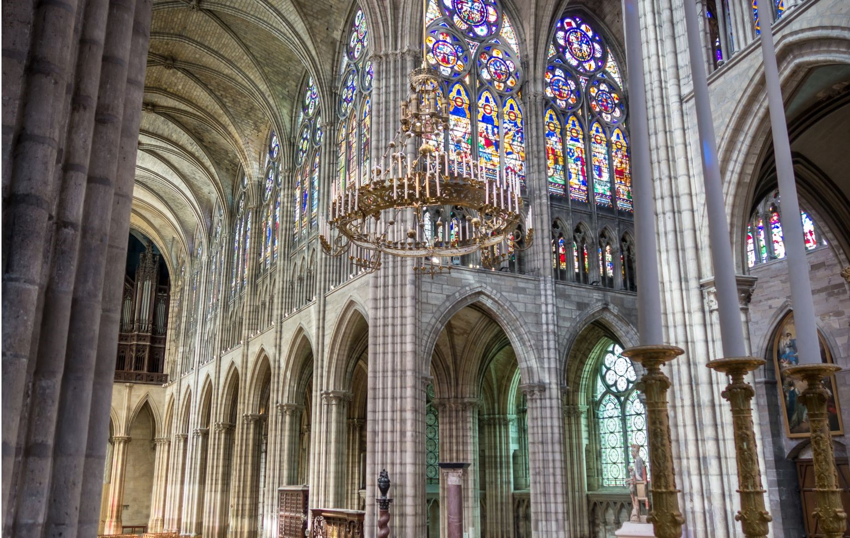 The stunning interior of the Basilica of Saint-Denis